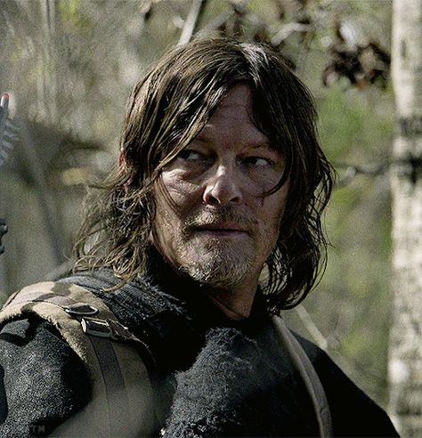 Season 2 Daryl Dixon, Season 3 Daryl Dixon, Daryl Dixon Profile Pic, Walking Dead Background, Simp Things, Daryl Gif Twd, Norman The Walking Dead, Daryl Dixon Screencaps, King Ezekiel