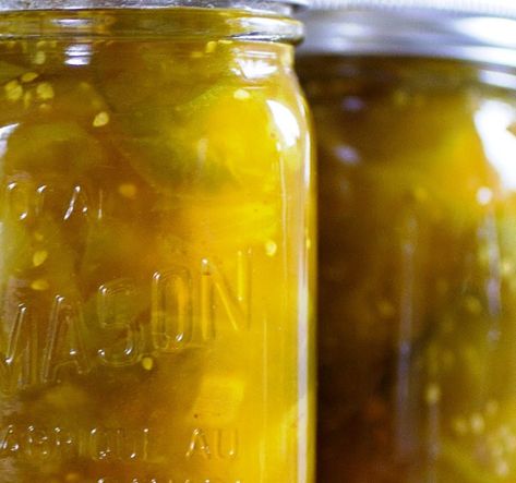 Old Fashioned Chow Chow Recipe, Green Tomato Chow Chow Recipe, Chow Chow Canning Recipe, Apple Recipes For Canning, Canning Zucchini, Canning Green Tomatoes, Pickled Sweet Peppers, Chow Chow Relish, Chow Chow Recipe