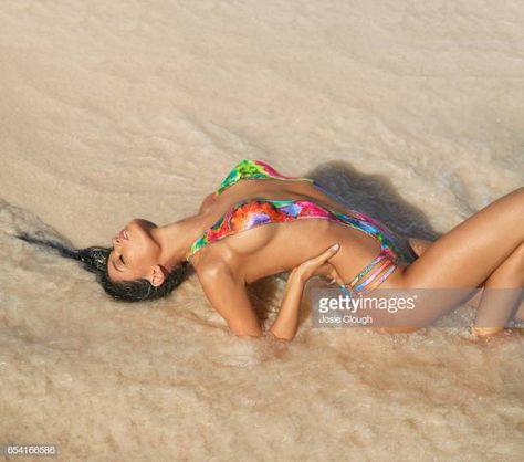 Anne De Paula, Sports Illustrated, Swimsuit 2017 Swimwear Photography, Swimsuits 2017, Sports Swimsuits, Sport Illustration, Kate Upton, Sports Illustrated Swimsuit, Swimsuit Models, Sports Illustrated, Body Painting