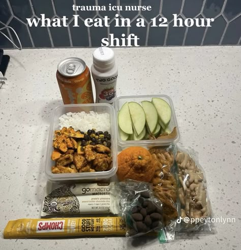 Lunch Ideas For 12 Hour Shifts, Lunch For 12 Hour Shift, 12hr Shift Meals, Healthy Nurse Snacks, Meal Prep 12 Hour Shift, Nursing School Snacks, Nurse Lunch Meal Prep, 12 Hr Shift Meal Prep, Nursing Meal Prep