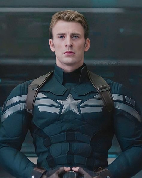 Captain America Aesthetic, Captain Amerika, Superhero Captain America, Captain America Art, Captain Rogers, Christopher Evans, Captain My Captain, Captain America Winter Soldier, Tom Holland Peter Parker