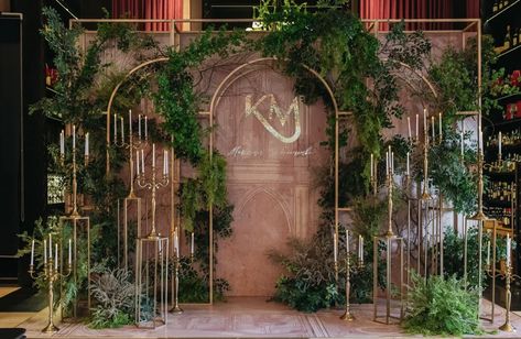 Green Arch, Forest Theme Wedding, Dream Wedding Decorations, Hollywood Wedding, Stage Backdrop, Event Backdrop, Wedding Decor Style, Engagement Decorations, Wedding Stage Decorations