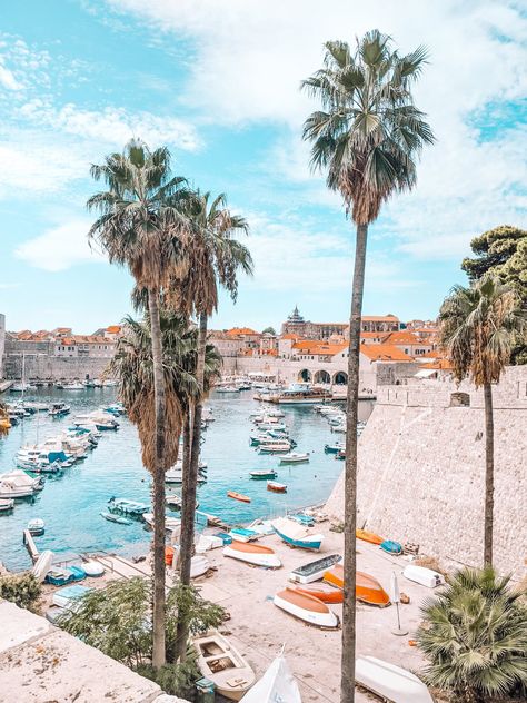 Dubrovnik, palm trees and old town harbour. Beach Cove, Breakfast Places, Clear Blue Water, Michelin Guide, Romantic Destinations, Best Sunset, Sunset Views, Dubrovnik, Magical Places