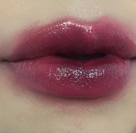 Lollipop Lips, Mizuhara Kiko, Yennefer Of Vengerberg, Beauty Kit, Lip Art, Kat Von D, How To Apply Makeup, Beauty Treatments, Beauty Trends