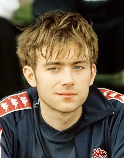 Young Damon Albarn, Damon Albarn And Jamie Hewlett, Pictures Of Music, Mod Cut, David Hair, Damon Blur, Damon Albarn Blur, Rockstar Bf, Jamie Hewlett