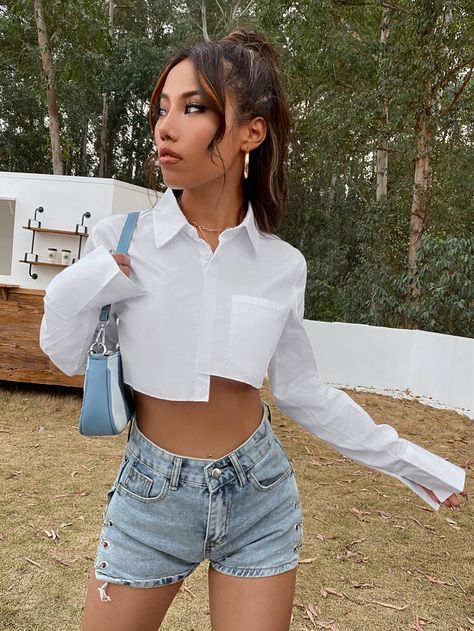 Cropped Collared Shirt Outfit, Crop Blouse Outfit, Cropped Button Up Shirt Outfit, Cropped Button Up Shirt, Professional Outfits Women, Crop Top Outfits, Women Blouses, Crop Top Blouse, Professional Outfits