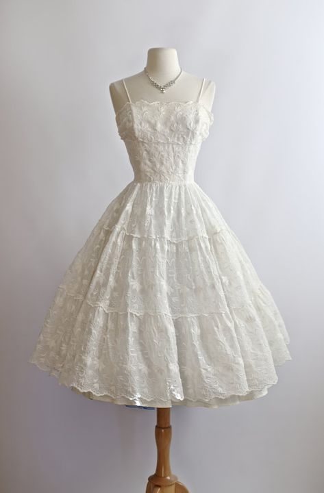 Vintage 1950s Wedding Dress  50s Eyelet Lace by xtabayvintage 1950s Wedding Dress Tea Length, Lace Wedding Dres, Vintage Wedding Dress 1950s, Dresses 50s, Wedding Dresses 50s, 1950s Wedding Dress, Robes Vintage, Vintage Dresses 50s, Trendy Wedding Dresses