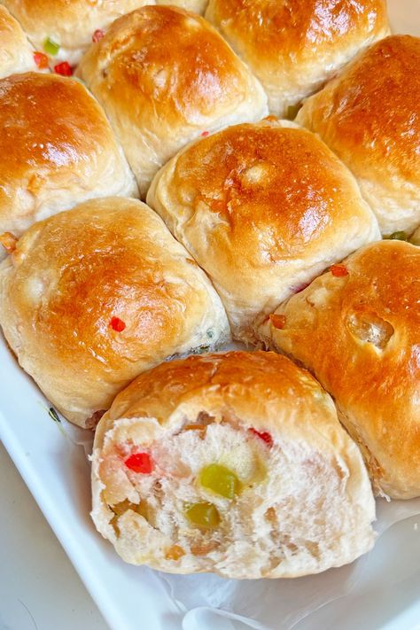 Tutti Frutti fruit buns in a tray. Fruit Buns, Milk Buns, Milk Bun, Sweet Fruit, Bread Machine, Tutti Frutti, Buns, Milk, Tray