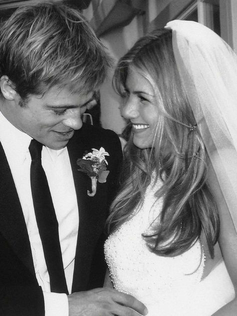 Jennifer Aniston Wedding, Brad Pitt, Jennifer Aniston, Black And White, White, Black