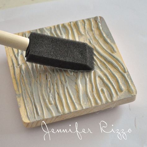 How to make a wood grain stamp with a hot glue gun.. so easy! Hot Glue Art, Glue Art, Glue Crafts, Stamp Making, Glue Gun, Hot Glue Gun, Stamp Crafts, A Wood, Hot Glue