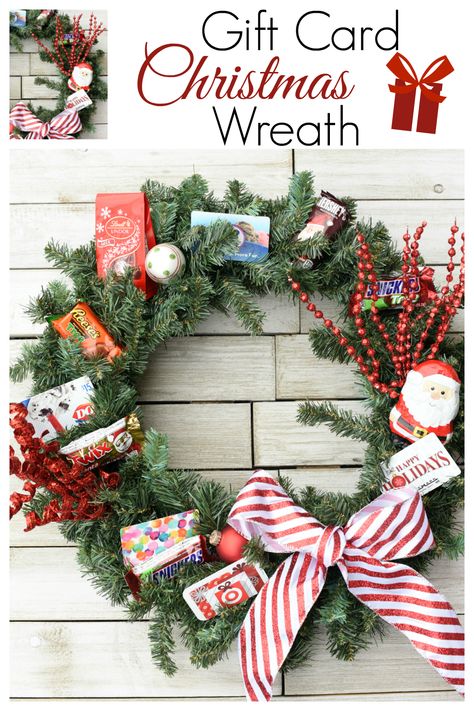 This fun and simple Christmas Gift Idea is perfect for anyone on your list this year. It's such a great way to to give gift cards. #gifts #christmasgifts #creativegifts #giftcards Gift Card Wreath, Gift Card Tree, Card Wreath, Gift Card Bouquet, Gift Card Displays, Gift Card Presentation, Creative Christmas Gifts, Easy Christmas Gifts, Christmas Gift Card