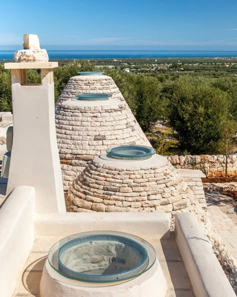 Trullo Puglia Italy, Puglia Architecture, Italy House, Island Villa, Cottage Farm, Villa With Private Pool, Puglia Italy, Italian Villa, Holiday Villa