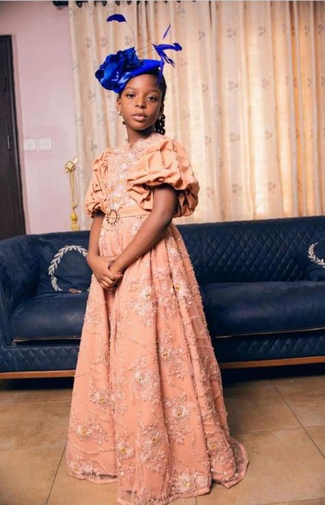 Children Lace Gown Styles, Christmas Gown, Nigerian Lace Dress, Lace Dress For Kids, Children Style, Kids Dress Collection, Best Online Clothing Stores, Children Dress, African Dresses For Kids