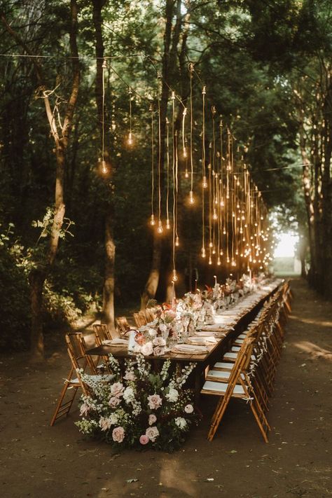 Enchanted Wedding Theme, Enchanted Forest Wedding Theme, Cottage Core Wedding, Wildflower Wedding Theme, Nature Themed Wedding, Forest Theme Wedding, Garda Lake, Earthy Wedding, Enchanted Forest Wedding