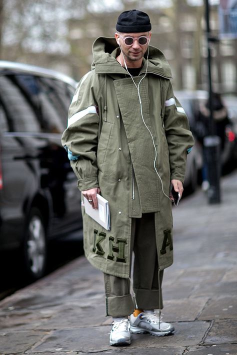 Photo London, 2016 Menswear, Mens Fashion Urban, Mens Fashion Week, London Street Style, Men Street, Moda Vintage, Well Dressed Men, Inspiration Mode