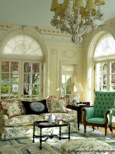 . English Drawing Room, English Drawing, English Country House Style, Lee Radziwill, Elegant Living Room, Country Style Homes, Elegant Living, Elegant Interiors, World Of Interiors