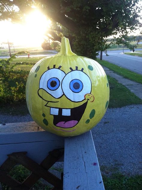 Sponge Bob Spongebob Pumpkin Painting Halloween Spongebob Pumpkin Painting, Spongebob Pumpkin Carving, Pumpkin Painting Halloween, Spongebob Pumpkin, Bob Spongebob, Disney Pumpkin Painting, Pumkin Decoration, Halloween Pumpkin Crafts, Creative Pumpkin Painting