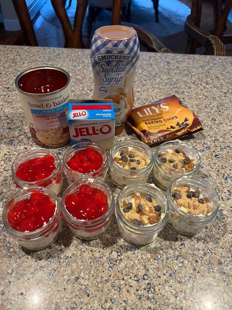 individual cheesecake jars Individual Cheesecake, Ww Bread, Ww 2024, Weight Watchers Cheesecake, Jello Cheesecake, Cheesecake Jars, Individual Cheesecakes, Cheesecake In A Jar, Ww Desserts