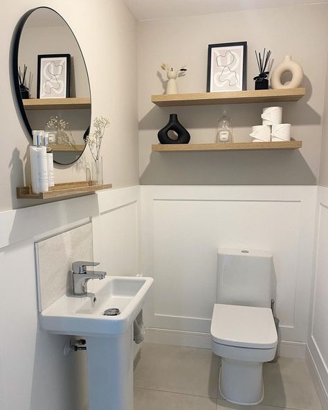 Small Wc Ideas Downstairs Loo, Small Toilet Decor, Downstairs Toilet Ideas, Small Downstairs Toilet, Downstairs Wc, Small Bathroom Inspiration, Toilet Ideas, Bathroom Paneling, Toilet Room Decor