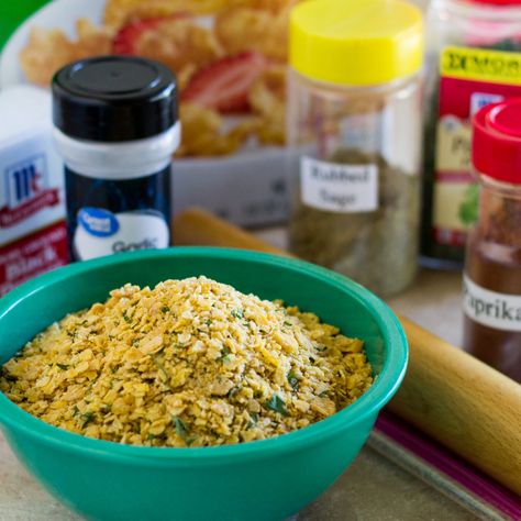 Homemade Corn Flake Crumbs with Seasoning » The Joy of an Empty Pot How To Make Breadcrumbs, Seasoned Bread, Bread Crumbs Recipe, Seasoned Corn, Tofu Chicken, How To Make Corn, Seasoned Bread Crumbs, Piece Of Bread, Panko Bread Crumbs