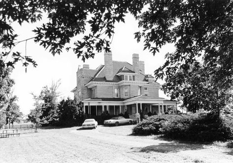 Phelps Country Estate, Carthage Missouri Carthage Missouri, Thomas The Apostle, Hay Barn, Roadside Attractions, Carthage, Roman Catholic Church, Horse Barn, Country Estate, Covered Bridges