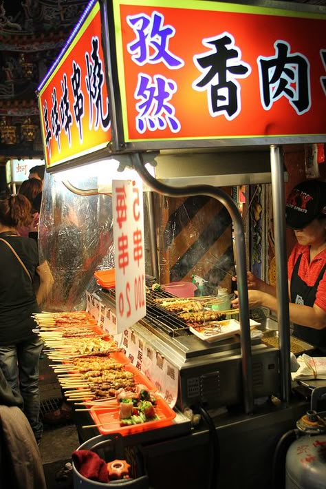 Taiwan Convenience Store, Shilin Night Market, Taiwan Night Market, Asian Street Food, Taiwanese Food, Asian Market, Taiwan Travel, Night Market, Life Well Lived