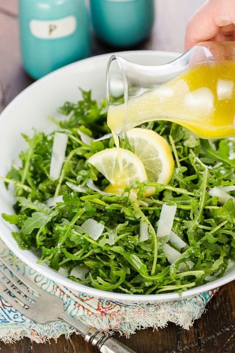 Arugula Salad Dressing, Lemon Salad Dressings, Salad With Lemon Vinaigrette, Lemon Vinaigrette Dressing, Air Lemon, Arugula Salad Recipes, Lemon Salad, Salad With Lemon, Lemon Vinaigrette