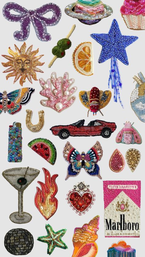 Shirt Beads Embroidery, Beaded Embroidery Aesthetic, Bead Art Canvas, Beaded Embroidery Ornaments, Beaded Embroidery On Clothes, Beaded Designs On Fabric, Glass Bead Embroidery, Easy Bead Embroidery, Beads Embroidery Patterns