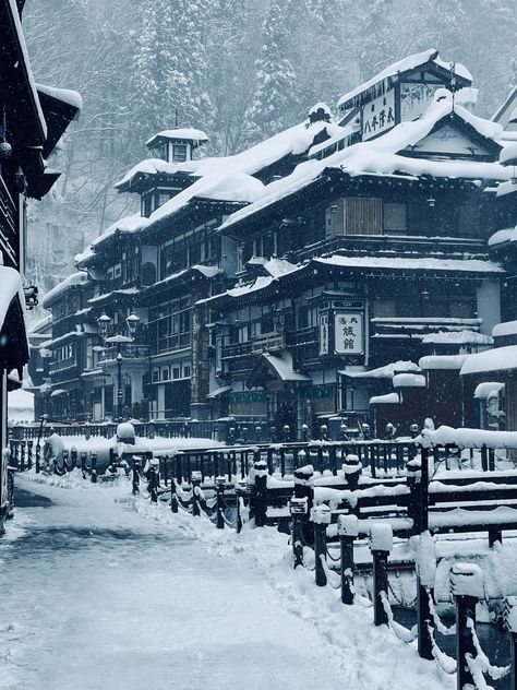 Ginzan Onsen, Japanese Forest, Yamagata, Snowy Forest, Japan Aesthetic, Aesthetic Japan, Winter Scenery, Japan Photo, Pictures Of People