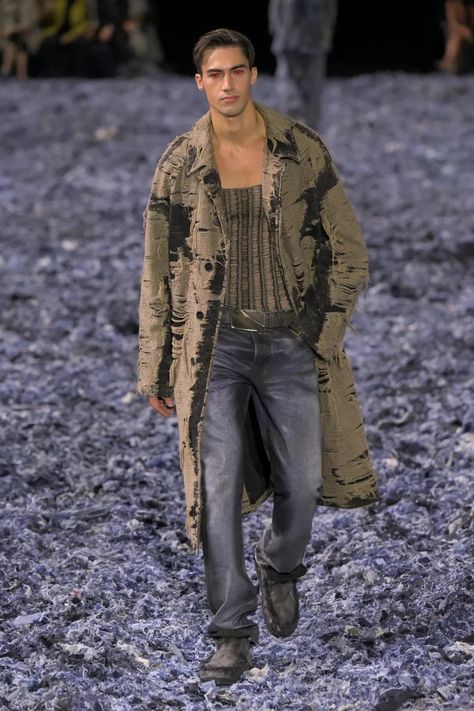 Spring/Summer 2025 Denim at Milan Fashion Week Diesel Menswear, Diesel Fashion, Gucci Spring, Spring 2025, Ermanno Scervino, Milan Fashion Week, Milan, Ready To Wear, Fashion Week