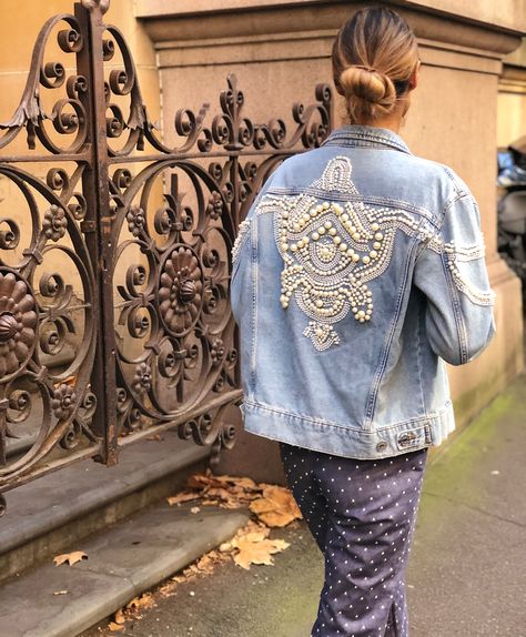 Beaded Denim, Embellished Denim Jacket, Embellishment Details, Denim Jacket Fashion, Sandro Paris, Embellished Denim, Distressed Denim Jeans, Denim Jean Jacket, Denim Jackets