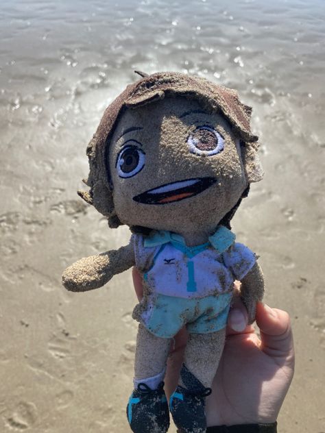 Cursed Oikawa Plush, Haikyuu Plushies, Oikawa Plushie, Oikawa Plush, Anime Plushies, Haikyuu Meme, Haikyuu Volleyball, Oikawa Tooru, Haikyuu Funny