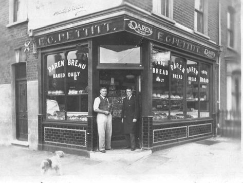 Old bakery Monson Road Deptford 1940s Bakery, Victorian Bakery, Old Bakery, What Should I Draw, Christmas Bakery, Sun Projects, Story Planning, Victorian Buildings, Sweeney Todd