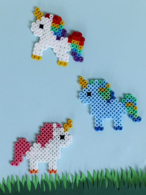 Dragon Party, Unicorn Rainbow, Paper Crafts Diy Tutorials, Unicorn Party, 5th Birthday, Perler Beads, Bead Art, Paper Crafts Diy, Kids Crafts