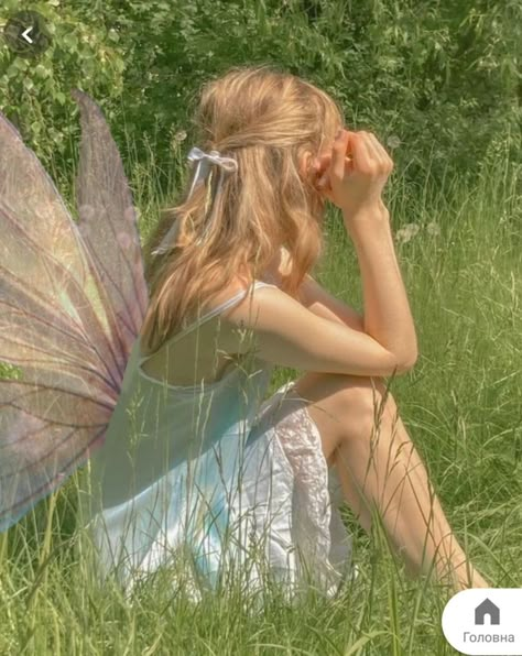 Fairy Wings Photoshoot, Fairy Concept Photoshoot, Fairy Magic Aesthetic, Ethereal Fairy Aesthetic, Pastel Spring Aesthetic, Fairy Soft Aesthetic, Fairy Girl Aesthetic, Emilia Core, Fairy Wings Aesthetic