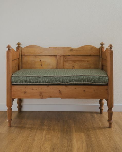 Came home to the best delivery of this antique French country bench This bench is a cutie and has the original silk cushion! Country Bench, Antique Bench, Antique French Country, Antique Cushion, Antique Kitchen, Kitchen Benches, Silk Cushions, Wooden Bench, Interior Photography