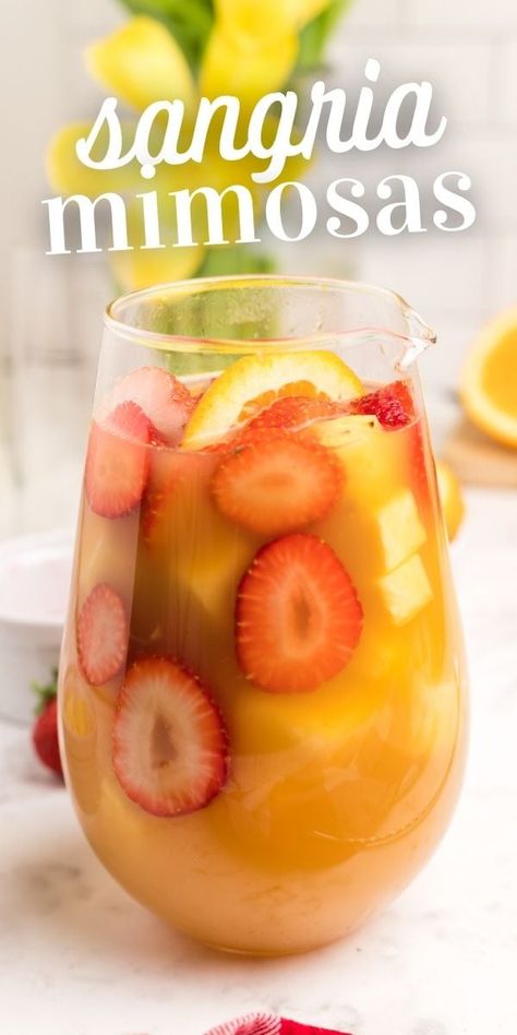 Wine Mimosa Recipe, Brunch Sangria Recipes, Alcoholic Drinks Morning, Breakfast Sangria Brunch, Breakfast Drinks With Alcohol, Breakfast Sangria, Brunch Drink Ideas, Brunch Sangria, Breakfast Alcoholic Drinks