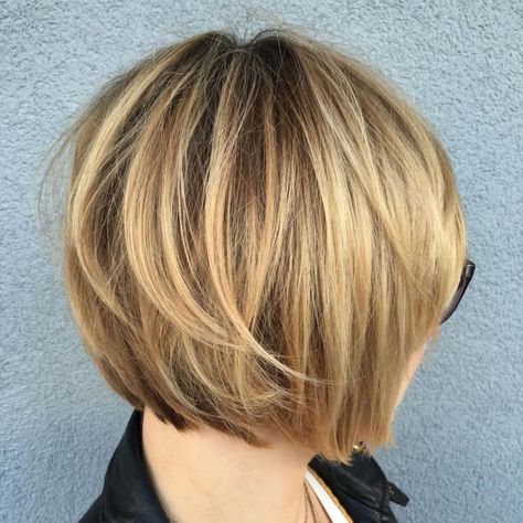 Finely Chopped Tousled Bob Layered Bob Haircuts, Medium Bob Hairstyles, Modern Haircuts, Choppy Bob, Layered Bob Hairstyles, Short Layered, Short Bob Haircuts, Layered Bob, Blonde Bobs