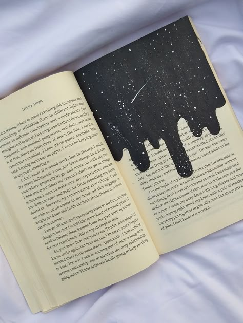 3rd one for the book painting series I am obsessed with these #acrylic #painting #book #nightsky Alter Book Ideas, Painting In Books Pages, Painting In Book, Book Pages Painting, Art Book Cover Ideas Creative, Drawings In Books, Drawing In A Book, Book Painting Ideas, Drawing On Books