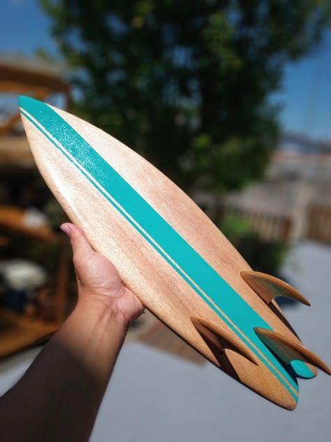 Surf Shed, Skim Board, Wood Art Decor, Surfboard Art Design, Deco Surf, Surfboard Painting, Pool Party Themes, Wood Laser Ideas, Hawaii Tiki