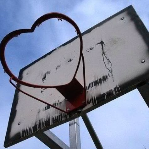 For the love of basketball! Cool Basketball Wallpapers, Basketball Dunk, Basketball Background, Ball Aesthetic, I Love Basketball, Bola Basket, Hoop Dreams, Catty Noir, Basketball Is Life