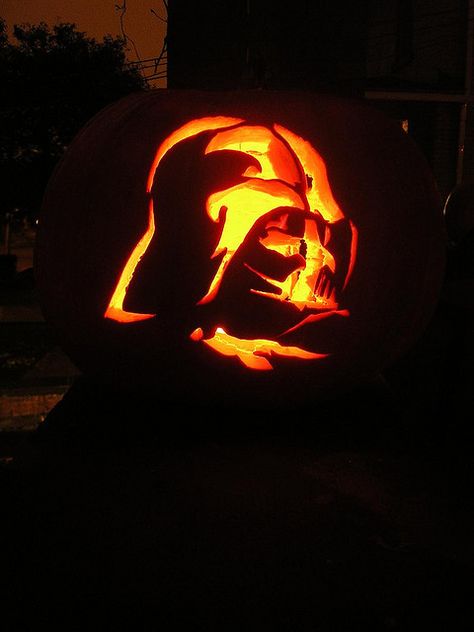 Darth vader pumpkin Darth Vader Pumpkin, Awesome Pumpkin Carvings, Pumpkin Carving Stencils Free, Halloween Pumpkin Jack O Lantern, Halloween Pumpkin Carving Stencils, Creative Pumpkin Carving, Amazing Pumpkin Carving, Pumpkin Carving Designs, Pumpkin Pictures