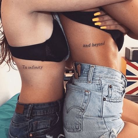 Mini Tattoos Ideas, Cute Best Friend Tattoos, Matching Bff Tattoos, Wrist Tattoos Girls, Small Sister Tattoos, Matching Friend Tattoos, Cute Matching Tattoos, Unique Small Tattoo, Matching Best Friend Tattoos