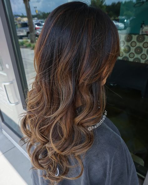 Shadowroot Balayage Brunette, Dark Roots Caramel Hair Balayage, Shadow Root Brunette, Root Shadow Brunette, Shadow Roots Hair Brunette, Root Melt Brunette, Balyage Brunette, Shadow Balayage, Shadow Root Balayage