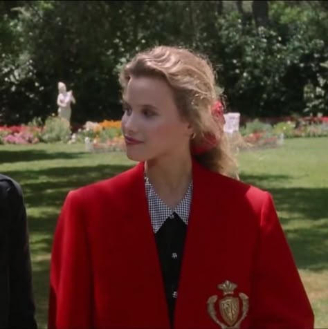 Heather Chandler And Heather Mcnamara, Heather Mcnamara Movie, Heathers Movie Aesthetic, Heather Chandler Movie, Heathers Pfp Musical, Heather Chandler Pfp, Heather Mcnamara Icon, Heathers Chandler, Heather Costume