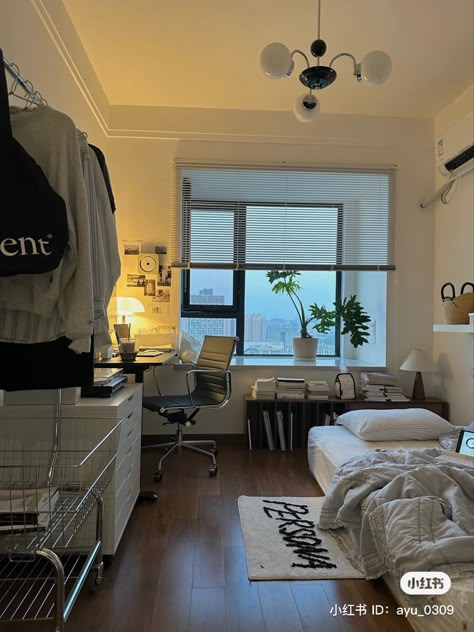 Korean Dorm Room, Bedroom Teenager, Small Room Interior, Pinterest Room, College Apartment Decor, Bedroom Setup, Pinterest Room Decor, College Room, Room Desk