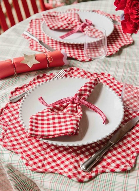 Gingham Decorations, Crab Feast, Gingham Napkins, Heather Taylor, Candles Storage, Red Napkins, Heart Pillows, Patterned Napkins, Printed Candles