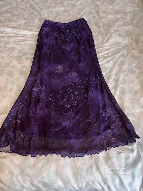 80s Whimsigoth Outfits, Purple Y2k Outfit Aesthetic, Purple Whimsigoth Outfit, Purple 70s Aesthetic, Whimsigothic Aesthetic Clothes, Purple Whimsigothic Outfit, 90s Skirt Outfits Long, Long Purple Skirt Outfit, Whimsigoth Thrift