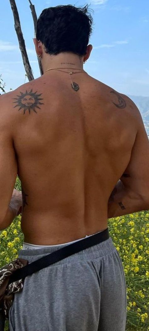 Small Back Tattoo Ideas Men, Spiritual Back Tattoos Men, Mens Tattoo Patchwork, Men Back Tattoos Aesthetic, Single Chest Tattoo, Hip Bone Tattoo Men, Aesthetic Back Tattoo Men, Top Of Back Tattoos For Guys, Aesthetic Men Tattoo