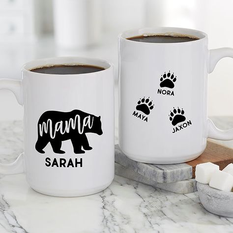 Cricut Glasses, Cricut Cups, Morning Cup Of Coffee, Coffee Cups Diy, Mugs Ideas, Christmas Cricut, Mama Mug, Pink Coffee Mugs, Projets Cricut